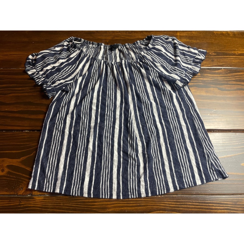 W5 Blouse Women's Size M Navy Blue White Striped Boatneck Raffled Cap Slv Tee